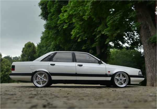 1:18 Audi 200 Quattro 20V bj.1989 Withe inkl. OVP